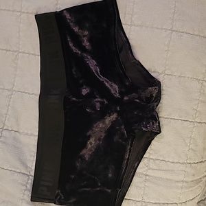 Victoria’s Secret PINK Velvet Logo Boyshort Panty Black S NWOT
